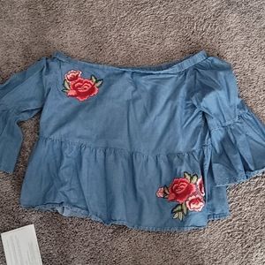 Off the shoulders shirt